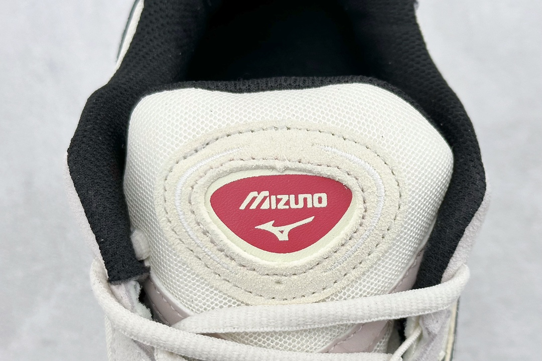 Running Shoes Shock Absorbing M