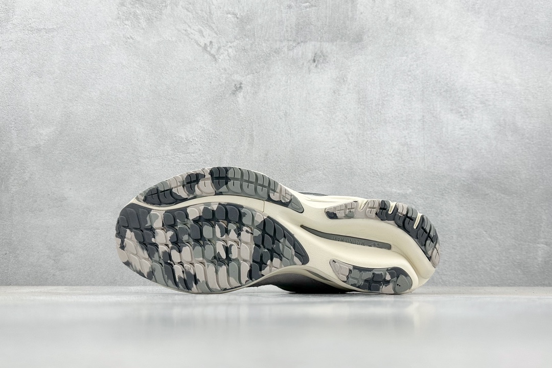 Running Shoes Shock Absorbing M