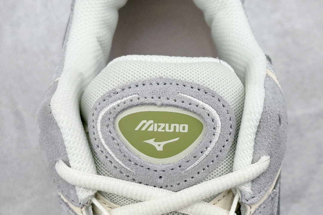 Running Shoes Shock Absorbing M