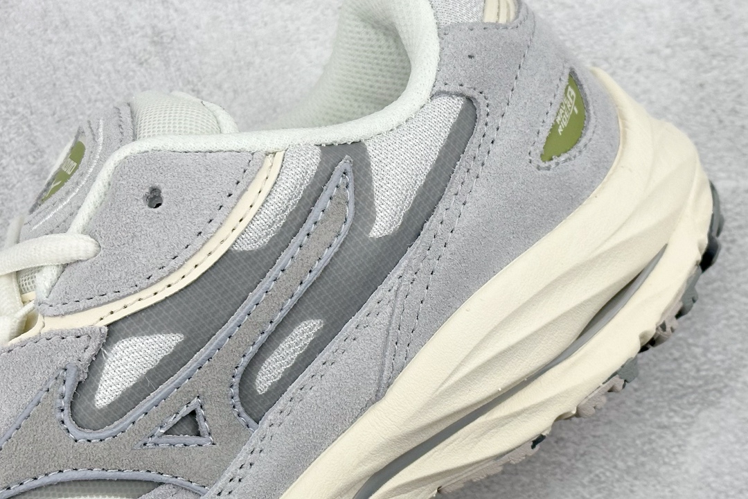 Running Shoes Shock Absorbing M