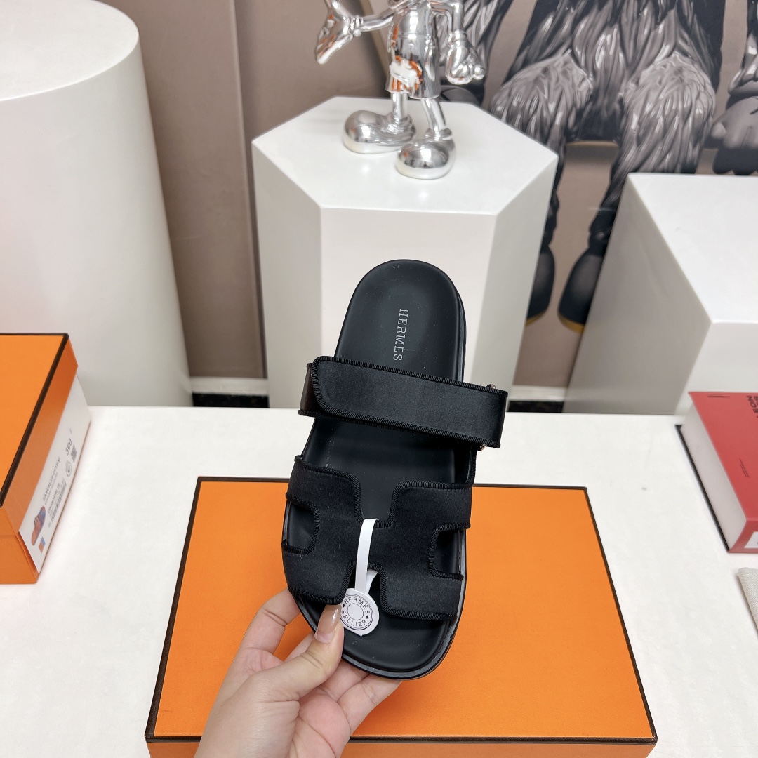 Hermes Male Sandals M