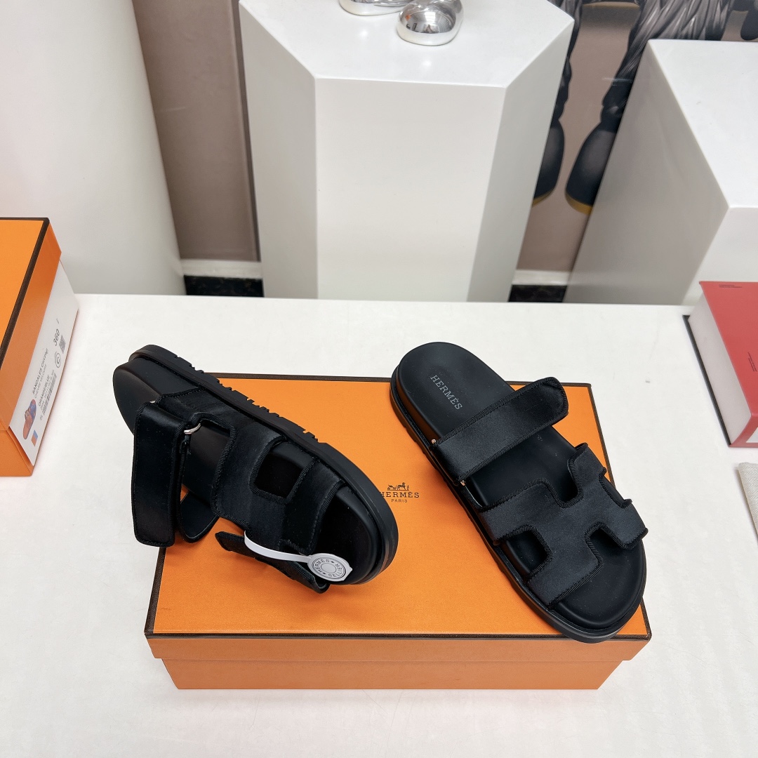 Hermes Male Sandals M
