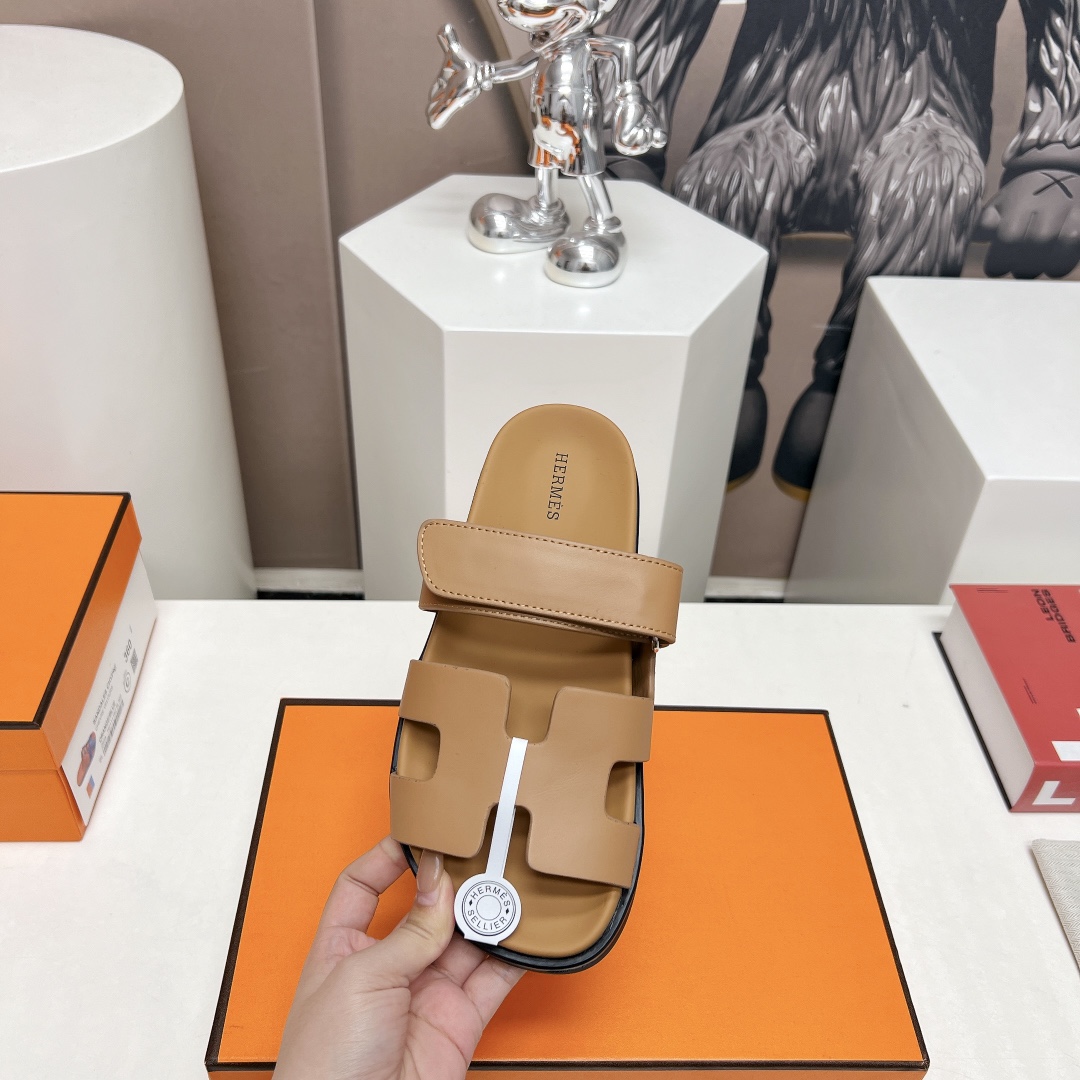 Hermes Male Sandals M