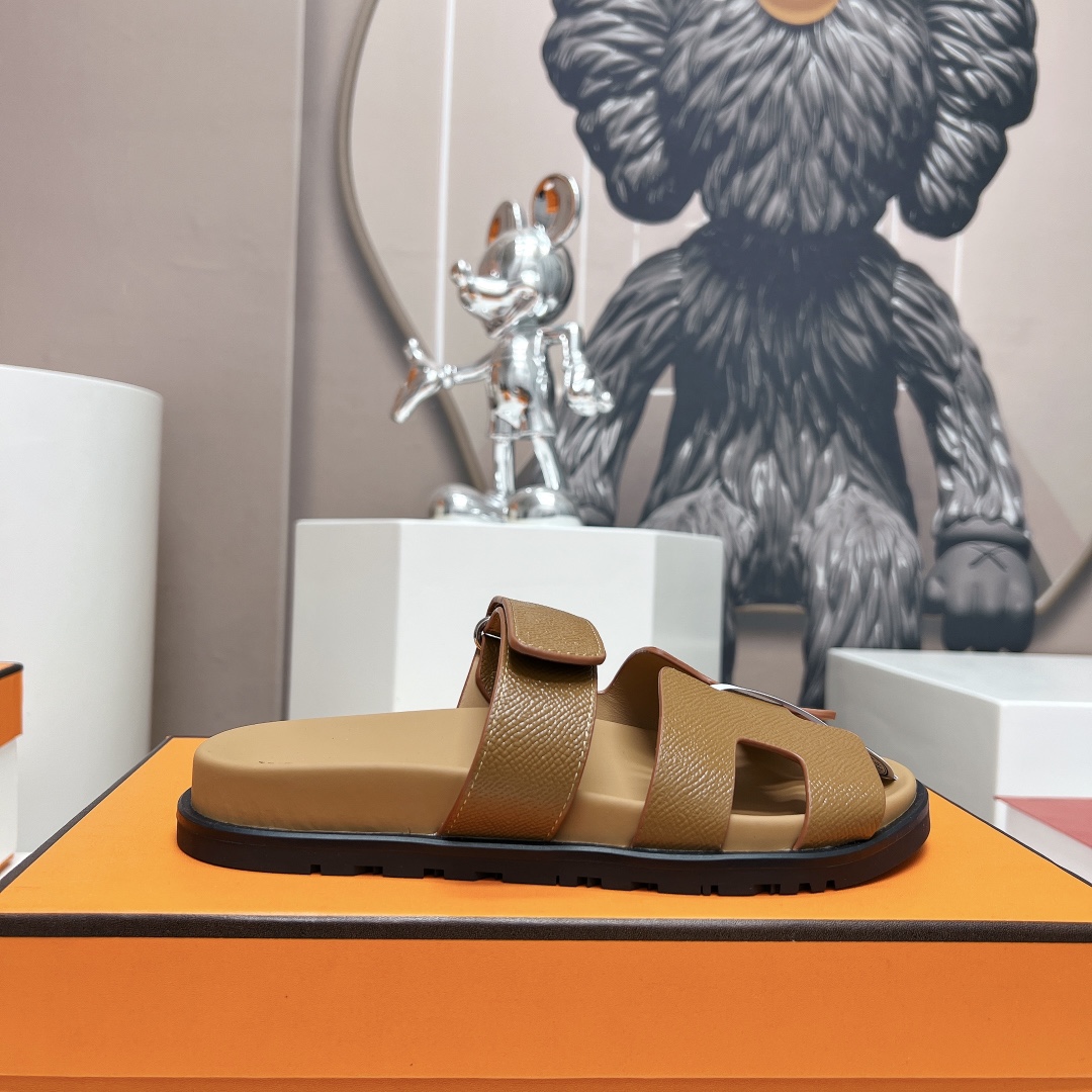 Hermes Male Sandals M