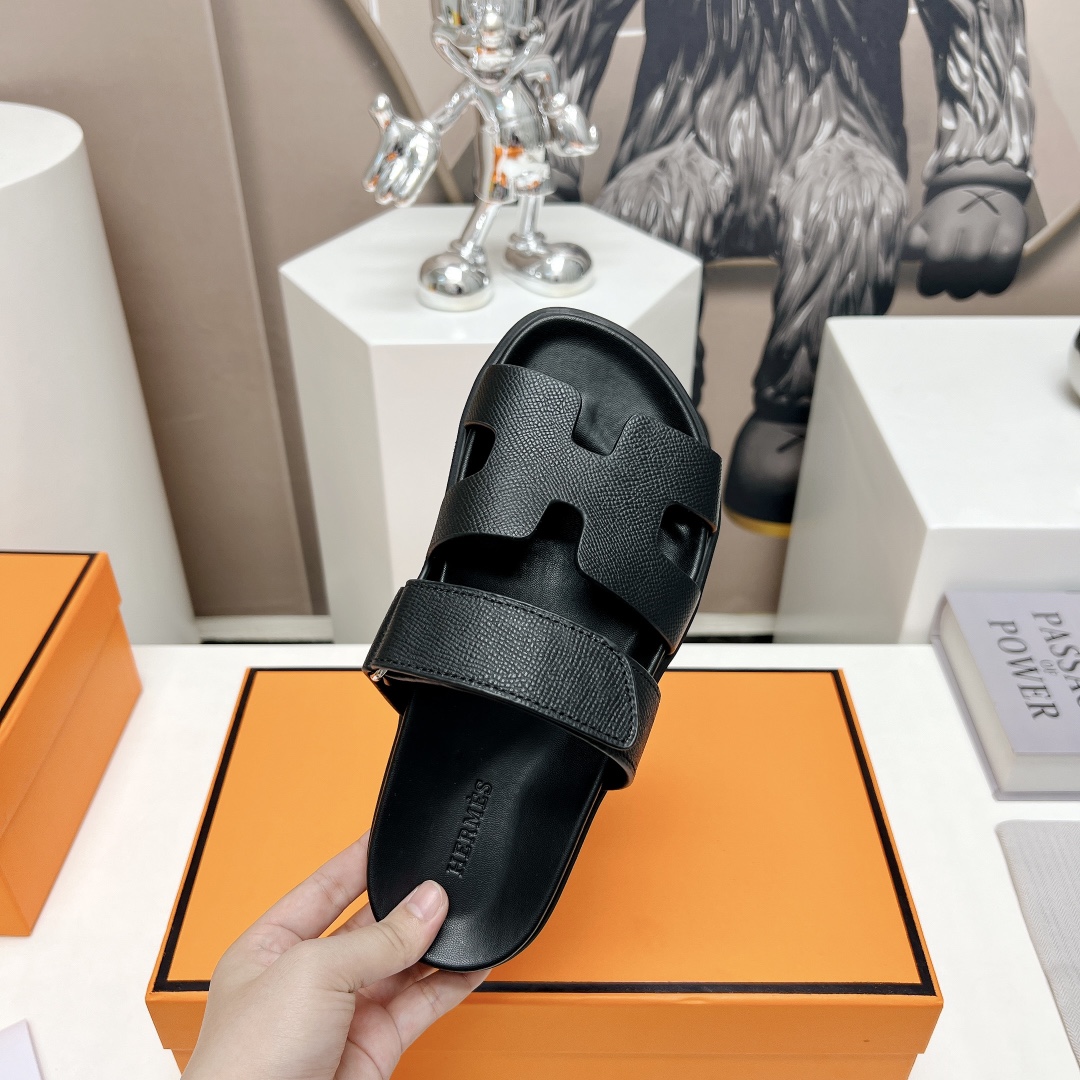 Hermes Male Sandals M