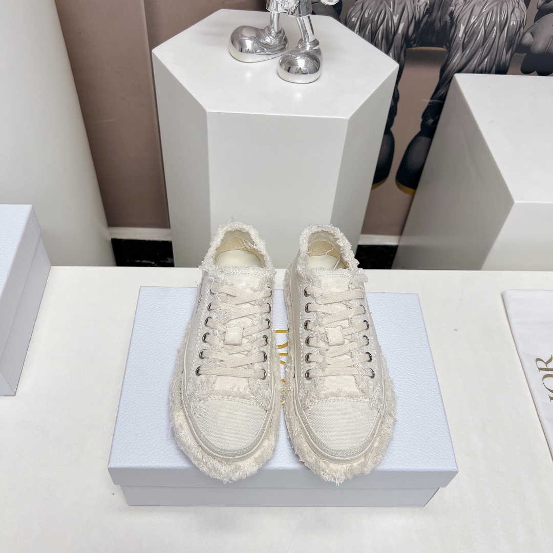 Dior Female Sneakers L-s