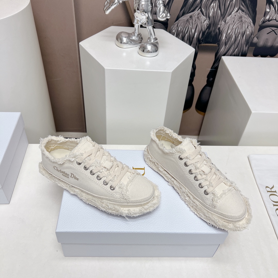 Dior Female Sneakers L-s