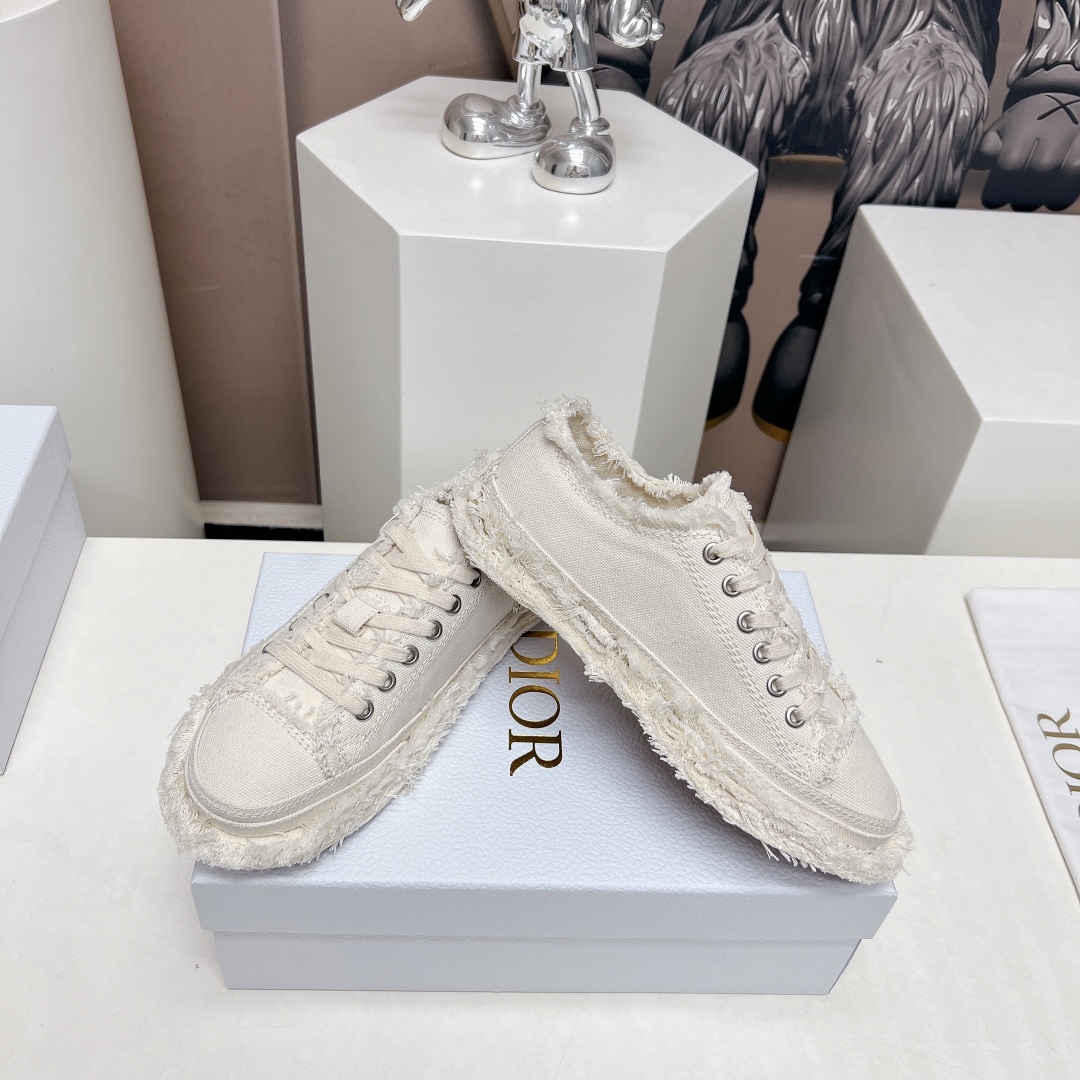 Dior Female Sneakers L-s