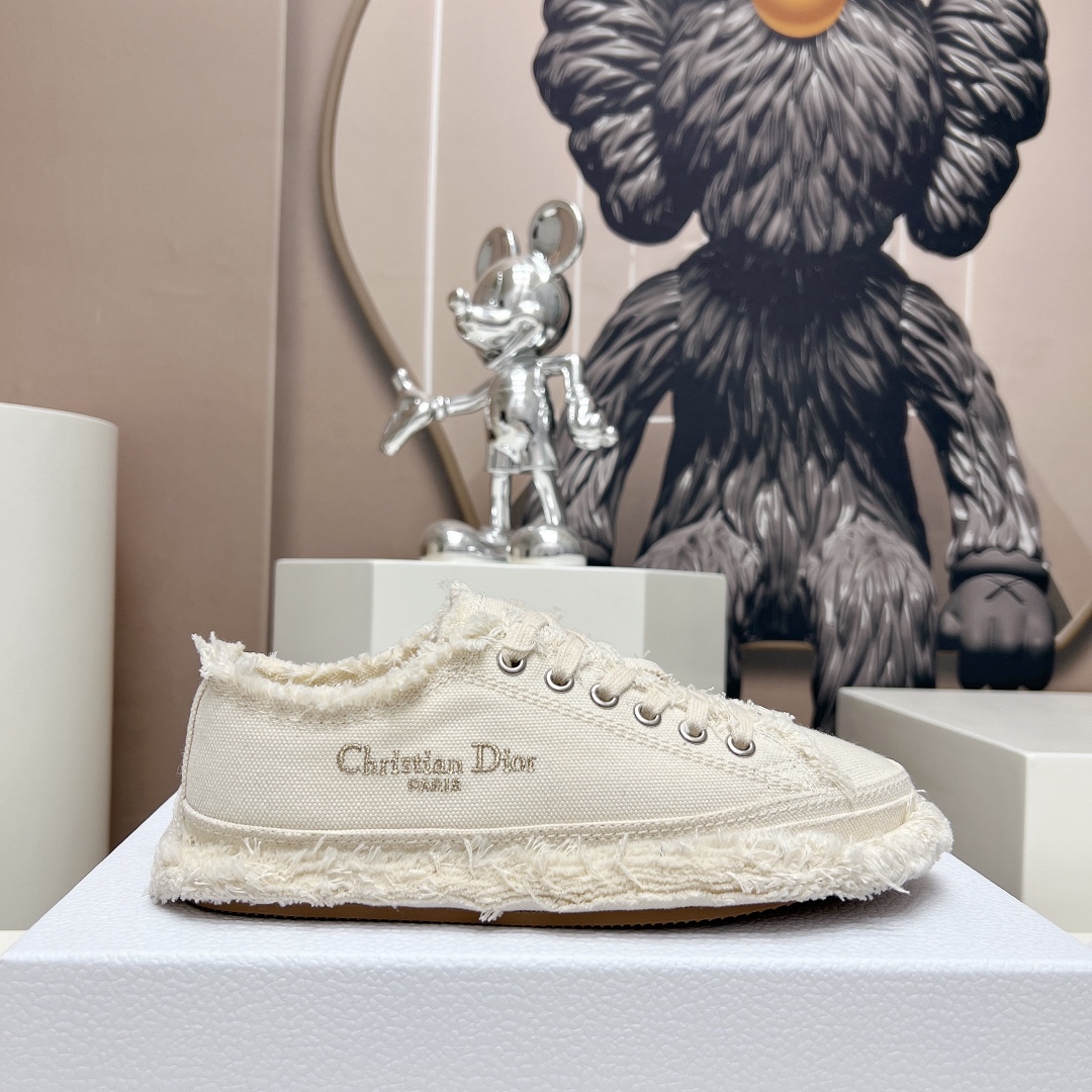 Dior Female Sneakers L-s