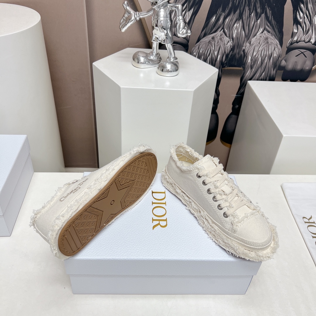 Dior Female Sneakers L-s