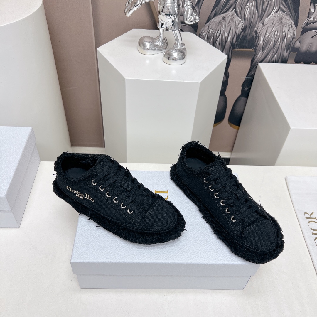 Dior Female Sneakers L-s
