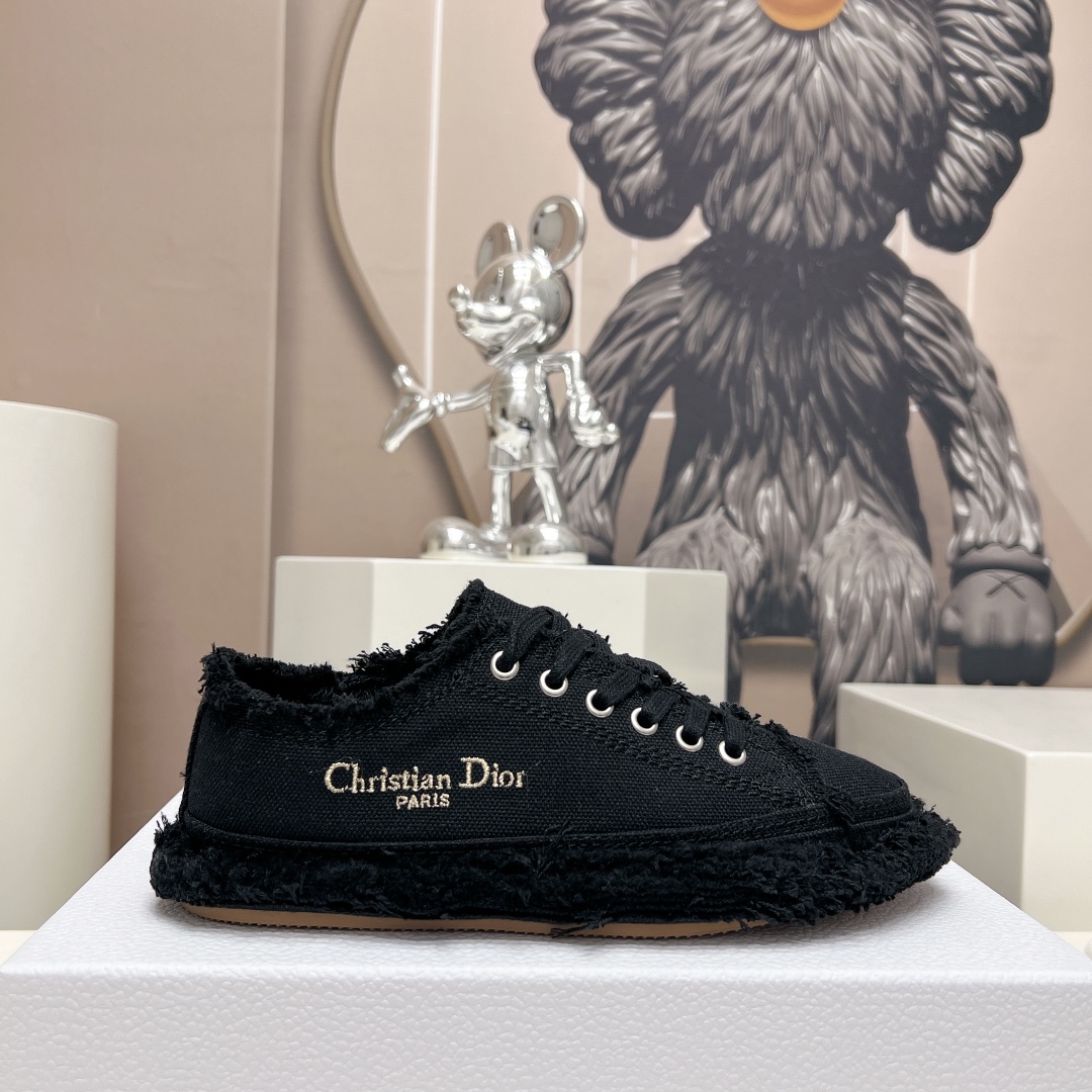 Dior Female Sneakers L-s