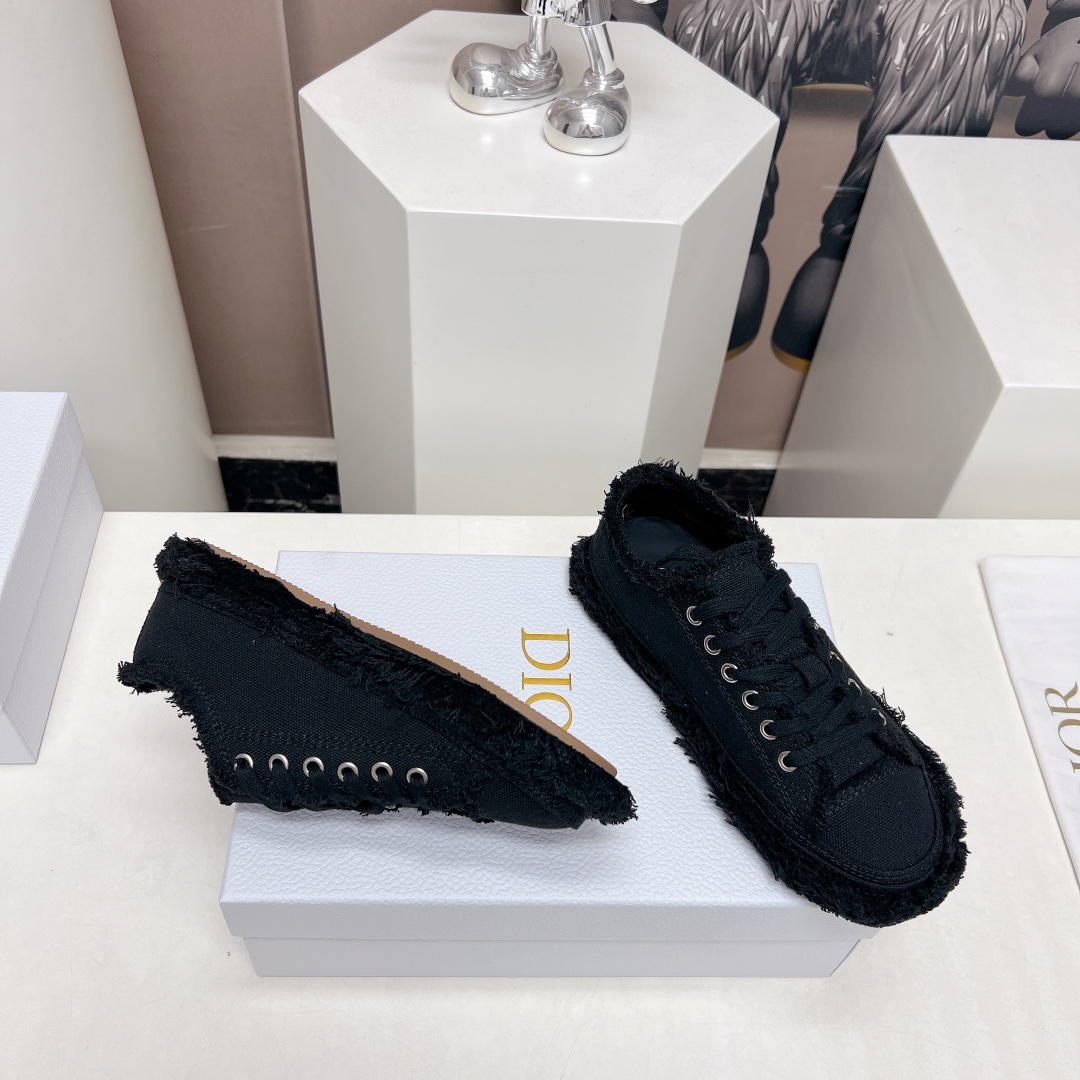 Dior Female Sneakers L-s