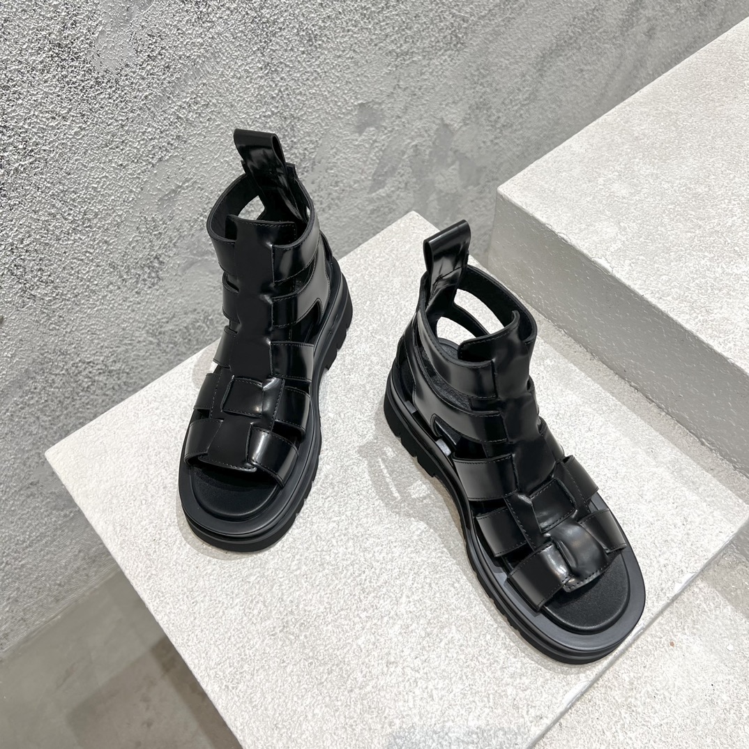 Bottega Veneta Dr. Martens Female Boots Cow Leather Black M-s