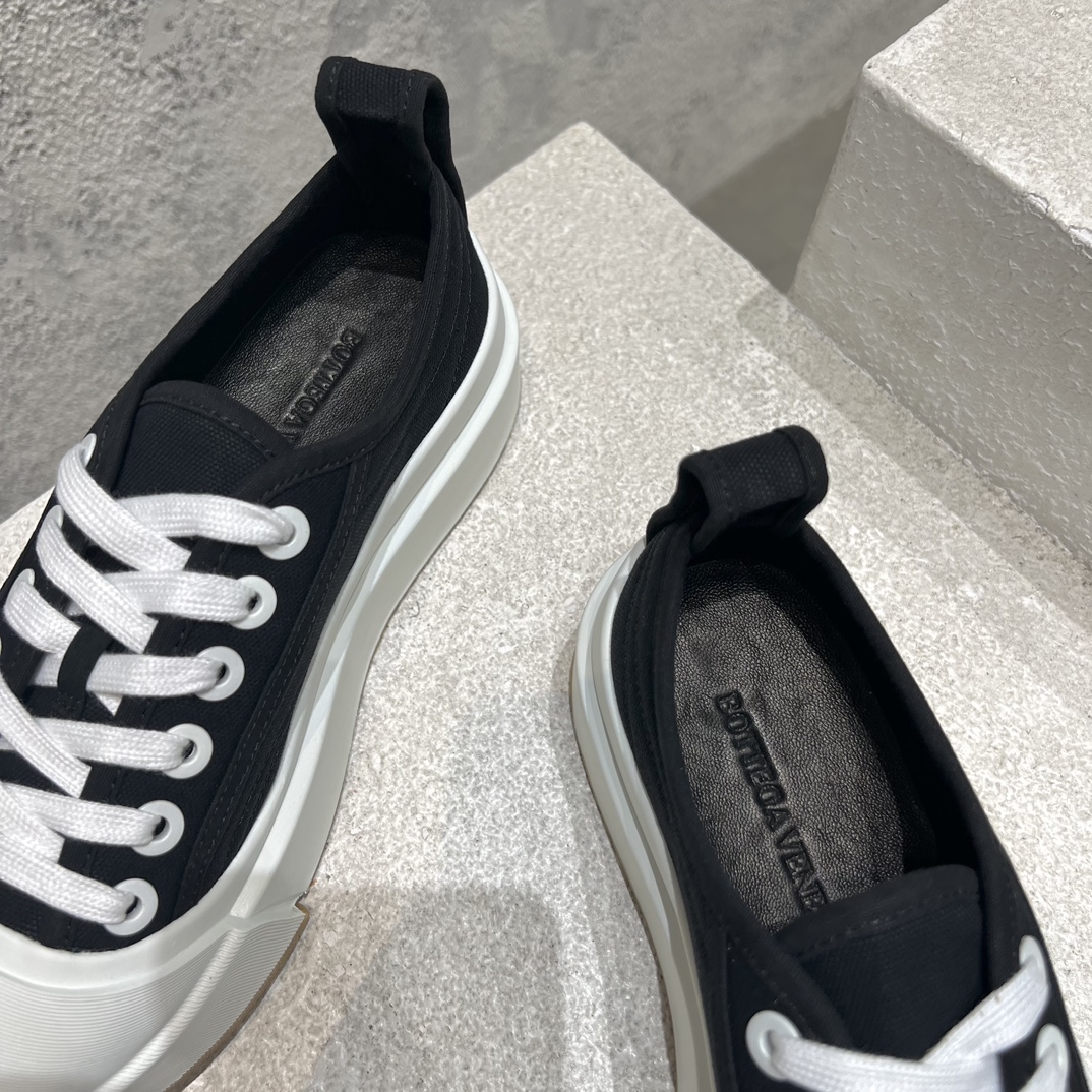 Bottega Veneta Male Sneakers Breathable L-s