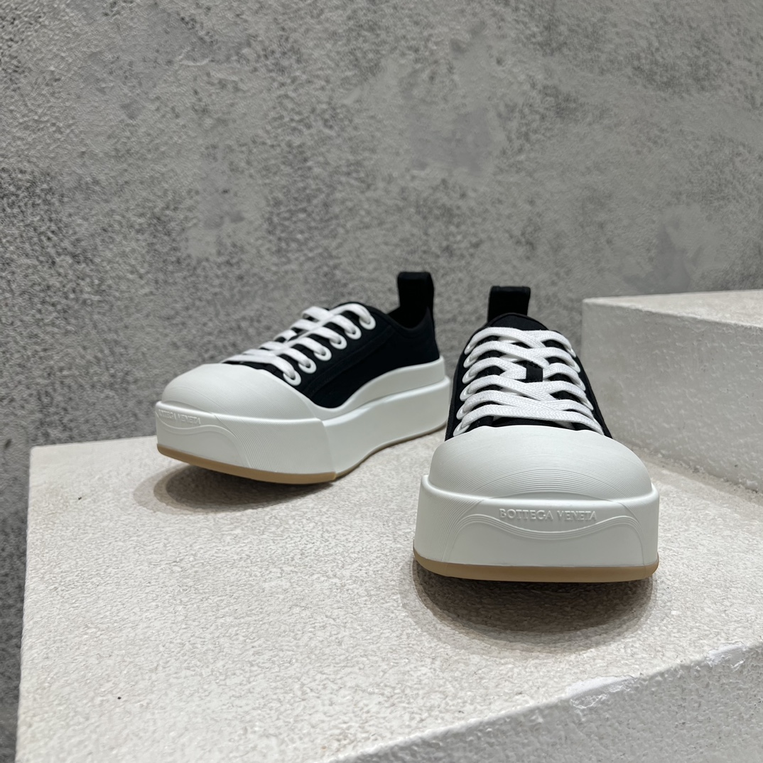 Bottega Veneta Male Sneakers Breathable L-s