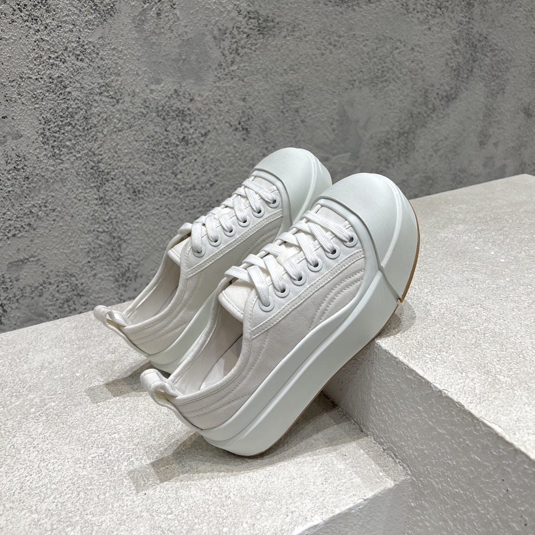 Bottega Veneta Male Sneakers Breathable L-s