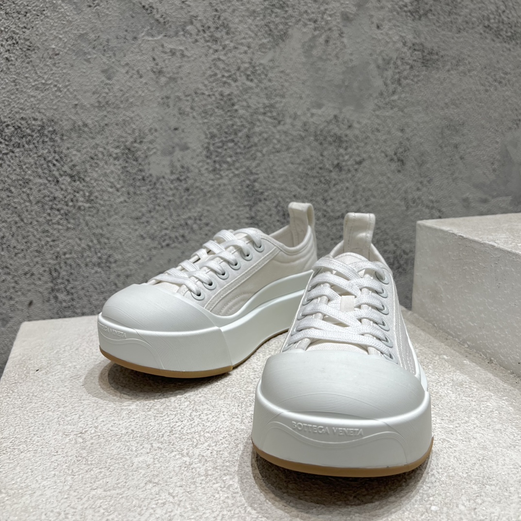 Bottega Veneta Male Sneakers Breathable L-s