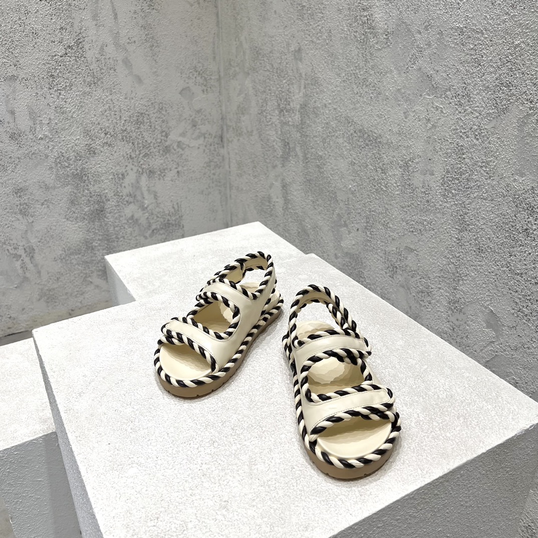 Bottega Veneta Calvin Klein Female Sandals Black M-l-s