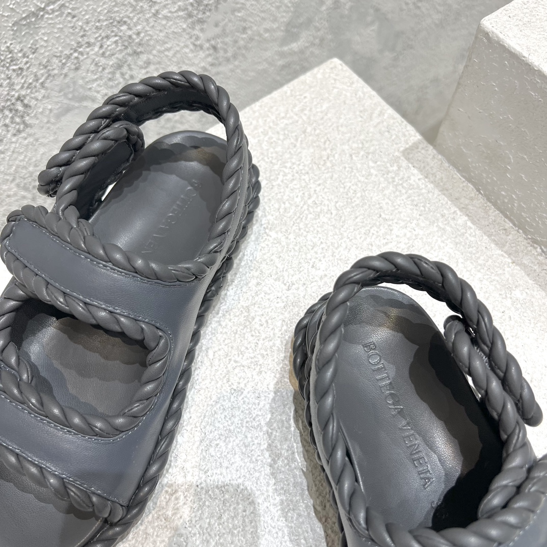 Bottega Veneta Calvin Klein Female Sandals Black M-l-s