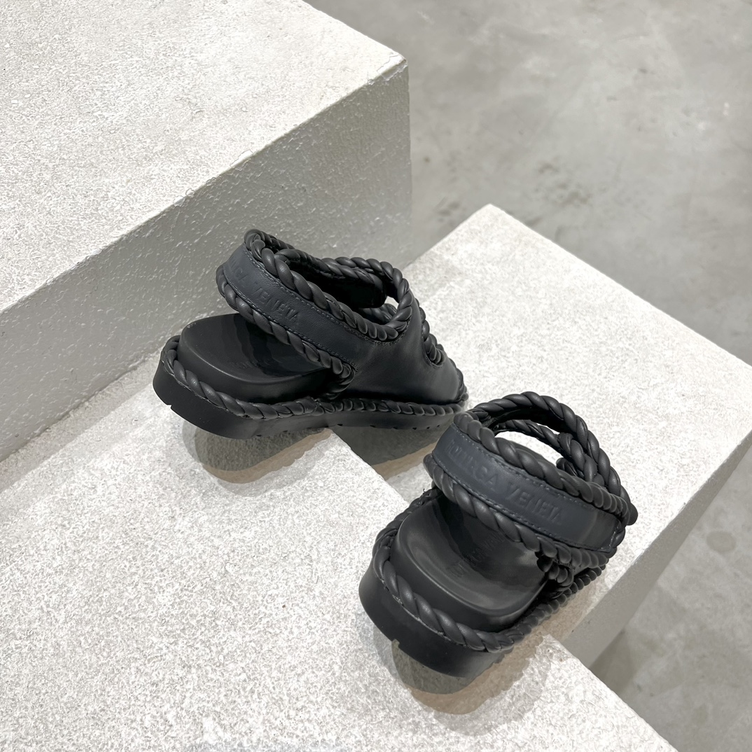 Bottega Veneta Calvin Klein Female Sandals Black M-l-s