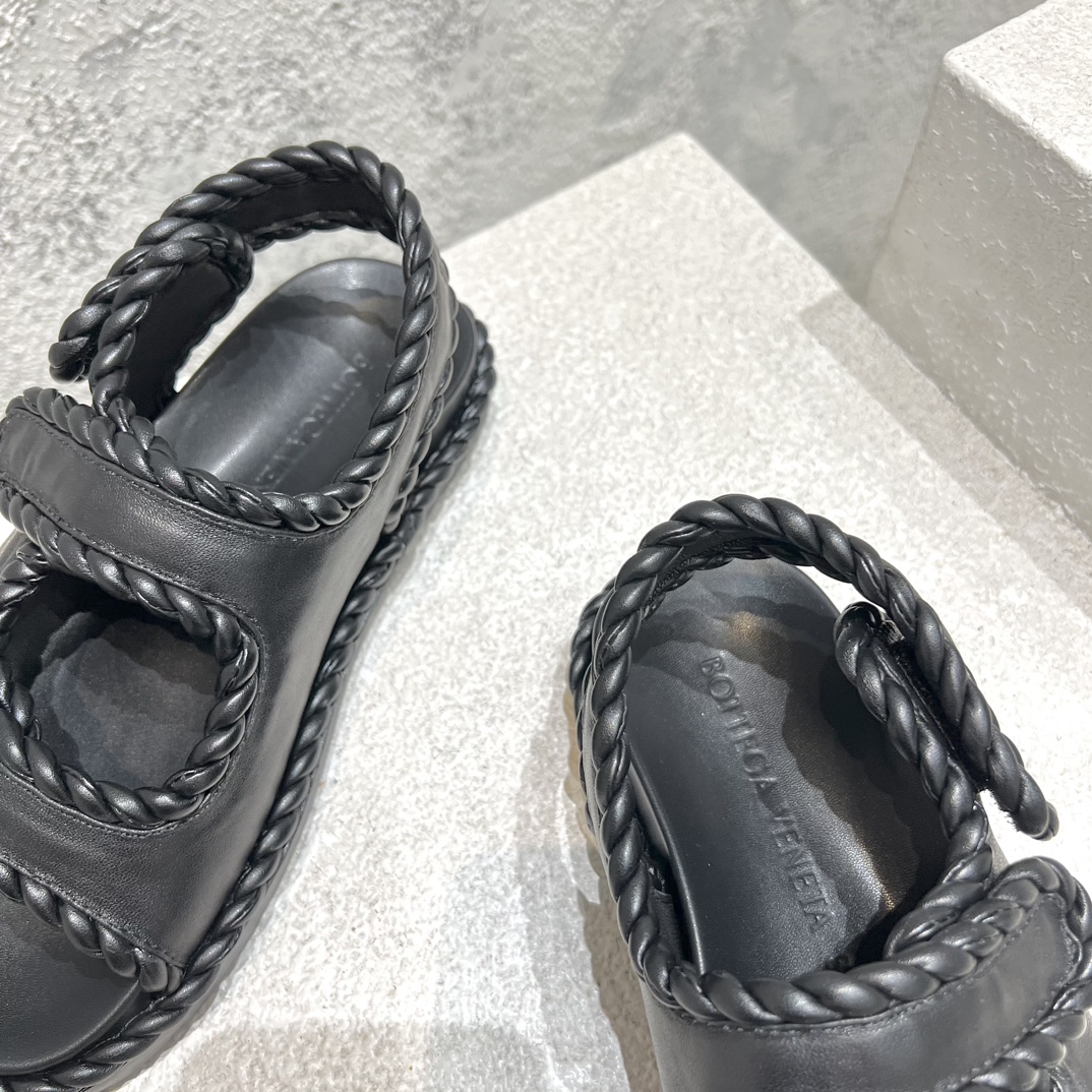 Bottega Veneta Calvin Klein Female Sandals Black M-l-s