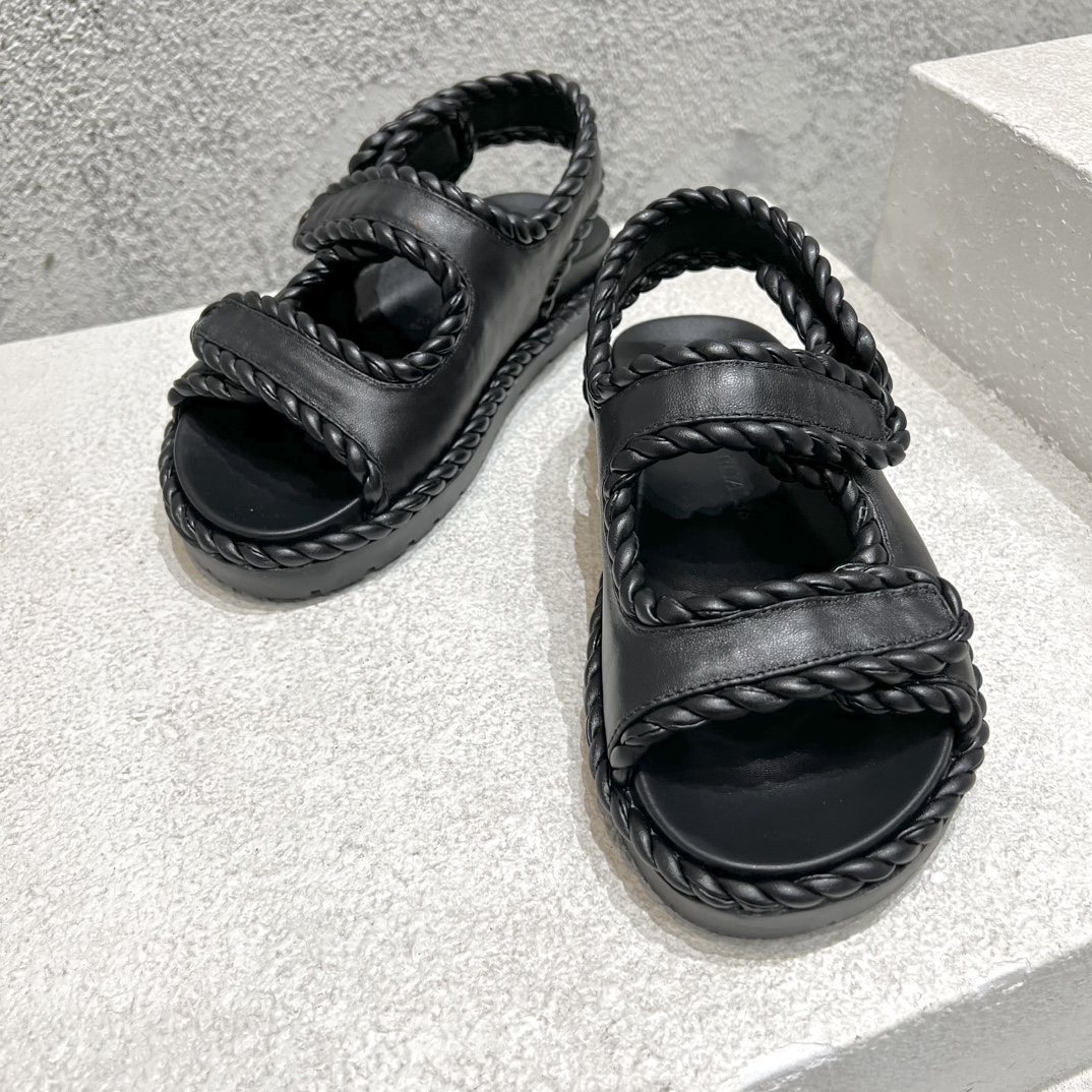 Bottega Veneta Calvin Klein Female Sandals Black M-l-s