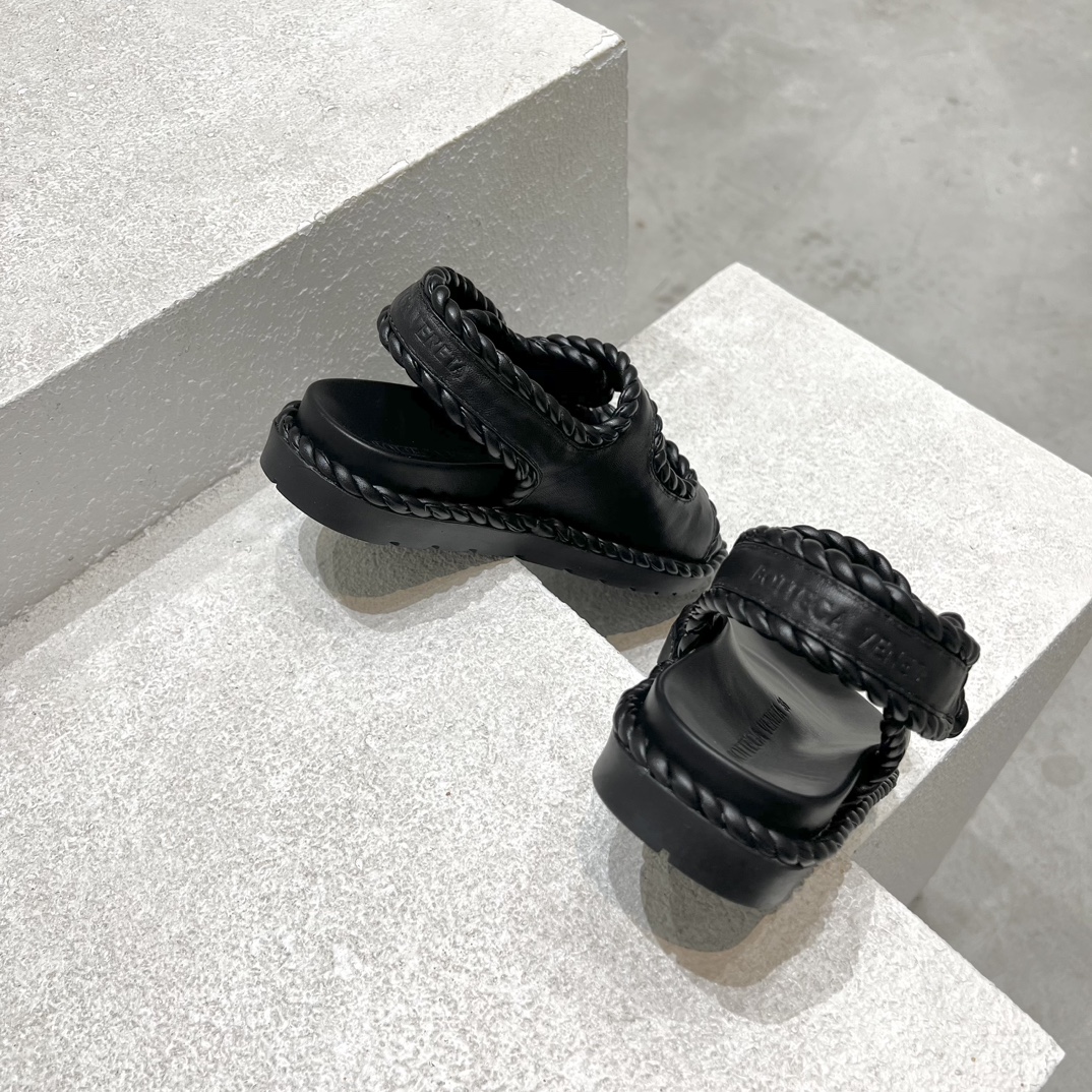 Bottega Veneta Calvin Klein Female Sandals Black M-l-s