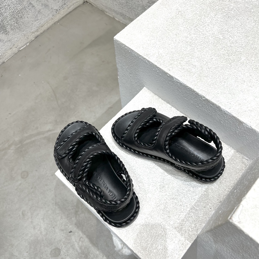 Bottega Veneta Calvin Klein Female Sandals Black M-l-s