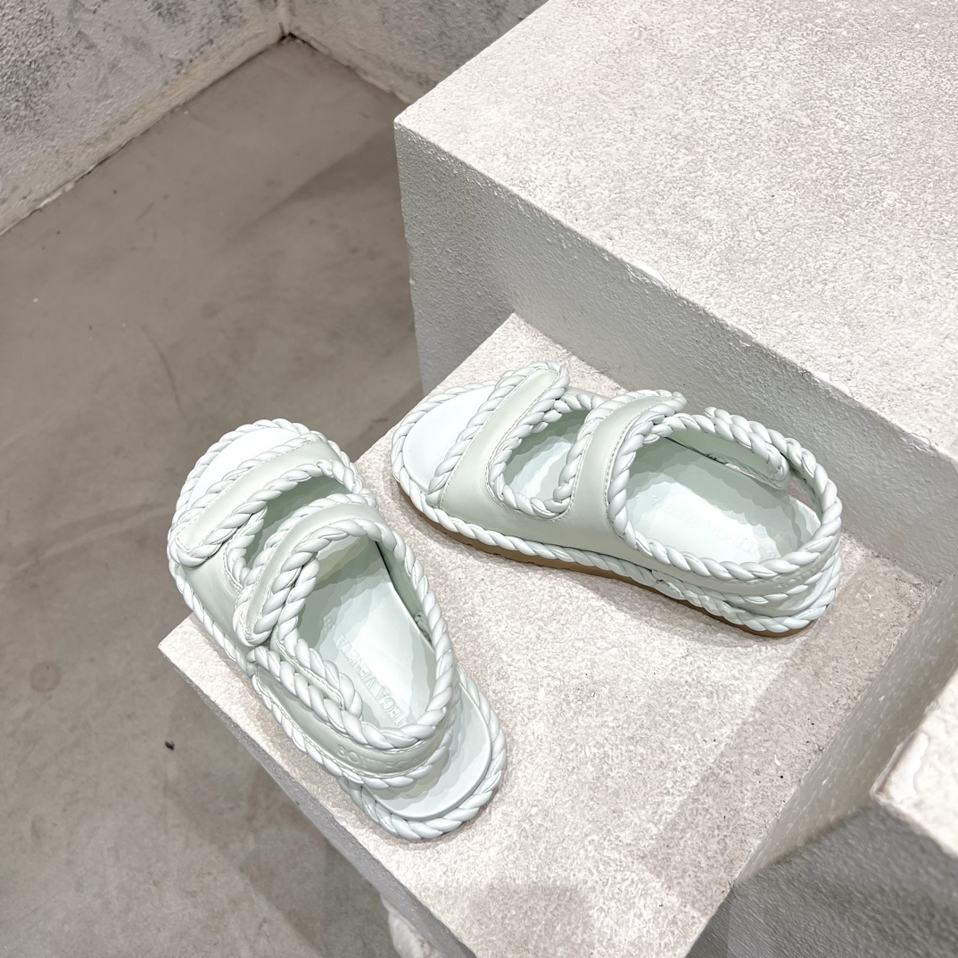 Bottega Veneta Calvin Klein Female Sandals Black M-l-s