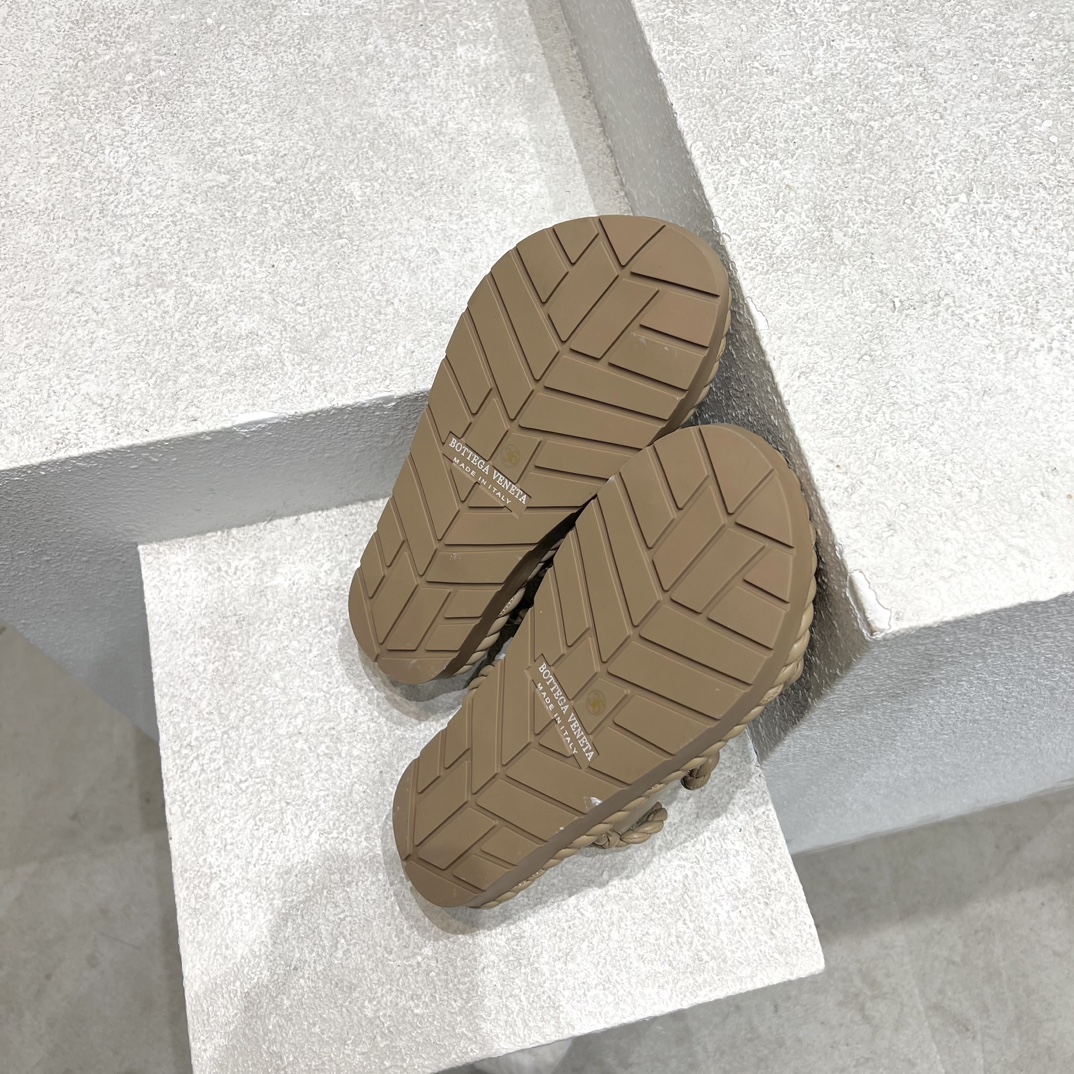 Bottega Veneta Calvin Klein Female Sandals Black M-l-s