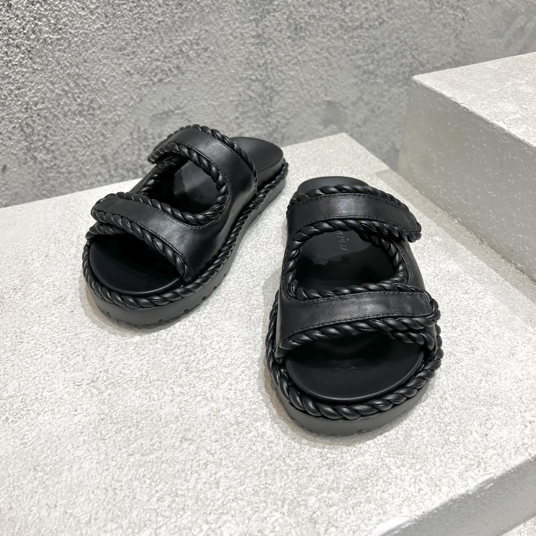 Bottega Veneta Calvin Klein Female Sandals Black M-l-s