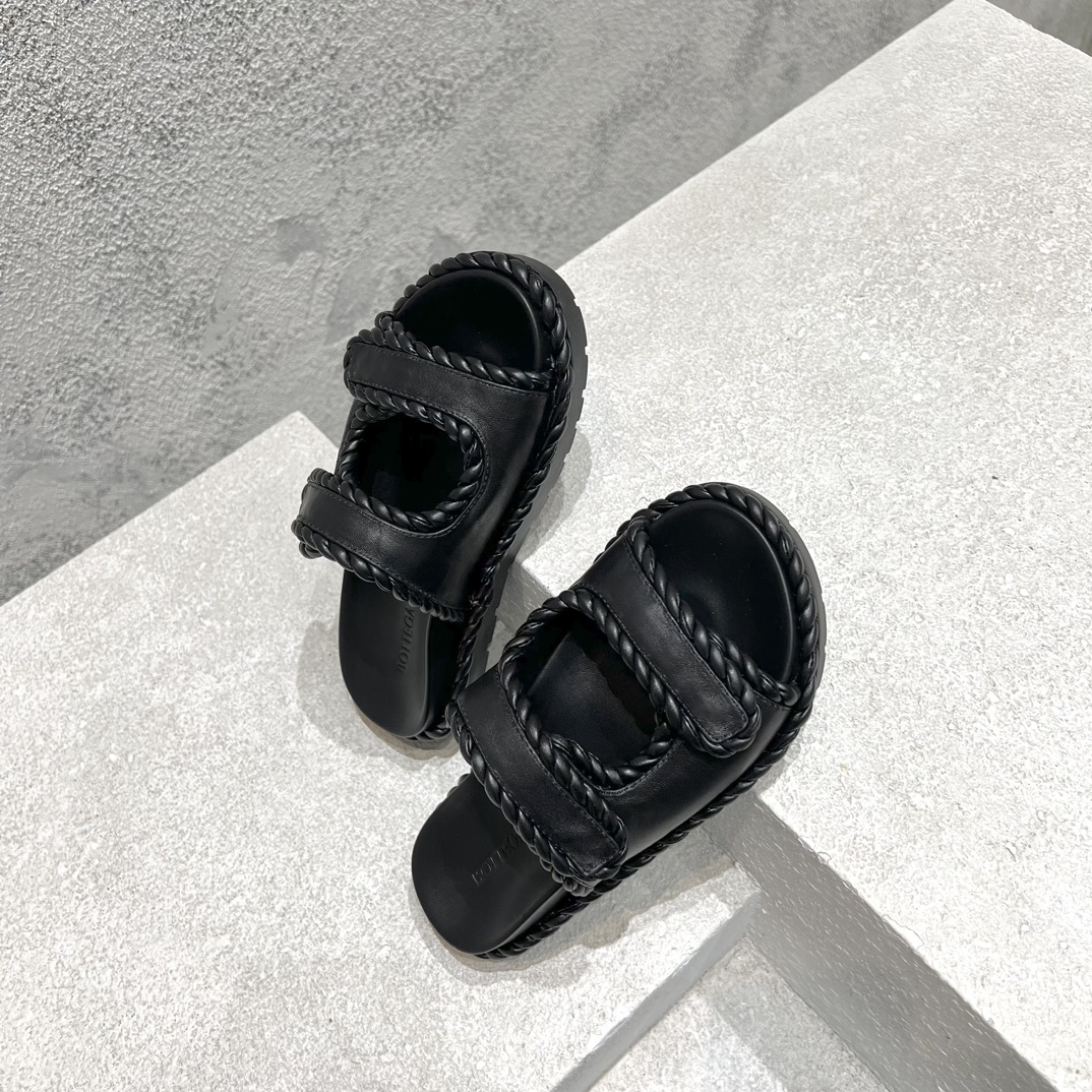 Bottega Veneta Calvin Klein Female Sandals Black M-l-s