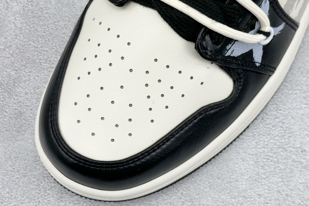 Jordan Nike Basic Shoes L