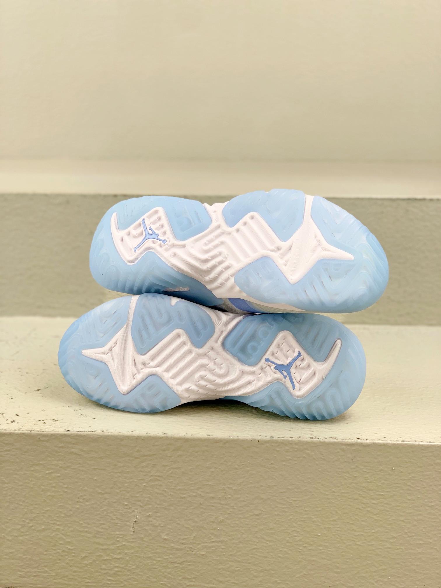 Jordan Nike Sneakers Mesh Breathable L