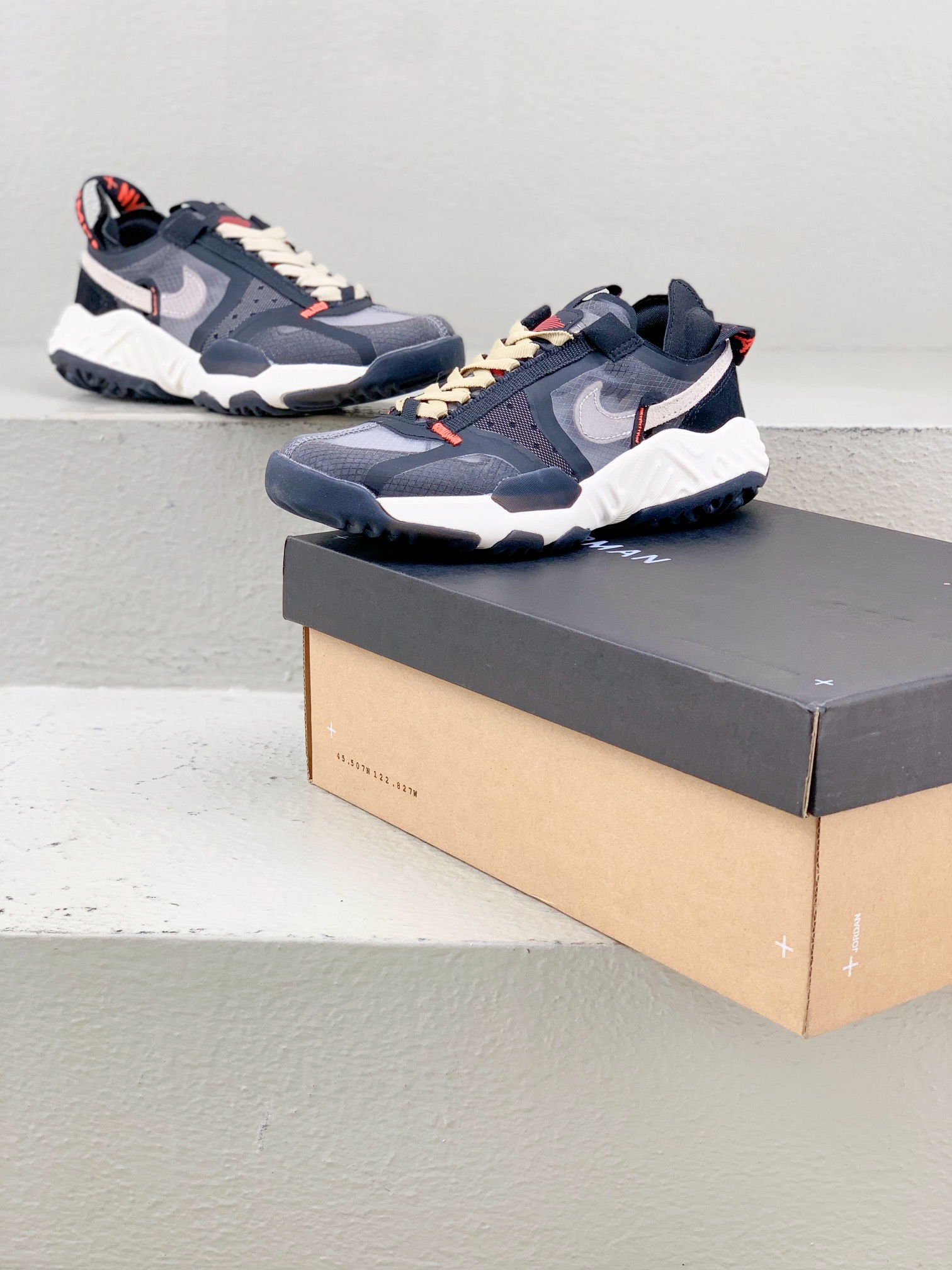 Jordan Nike Sneakers Mesh Breathable L