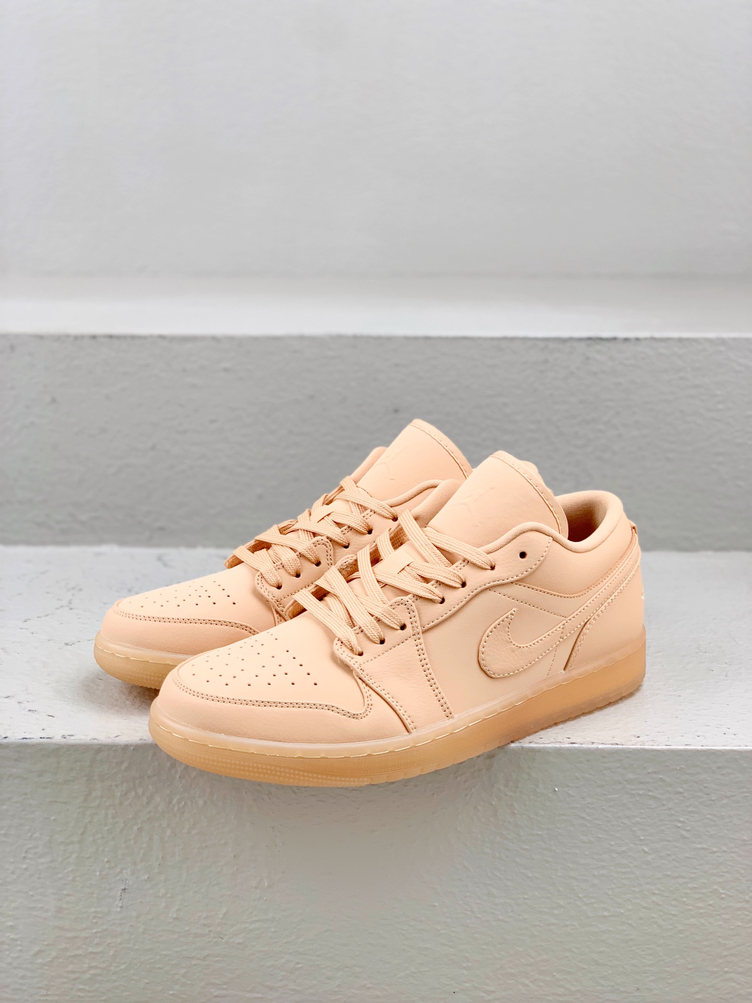 Jordan Nike Basic Shoes Brown L-s