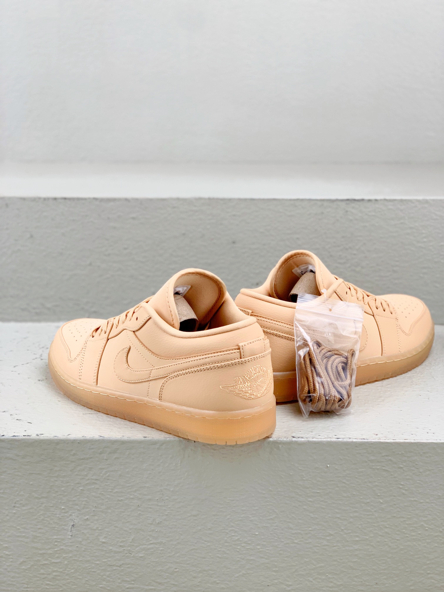 Jordan Nike Basic Shoes Brown L-s