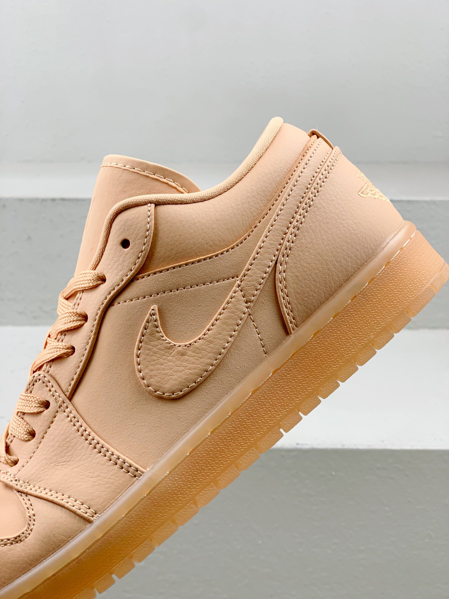 Jordan Nike Basic Shoes Brown L-s