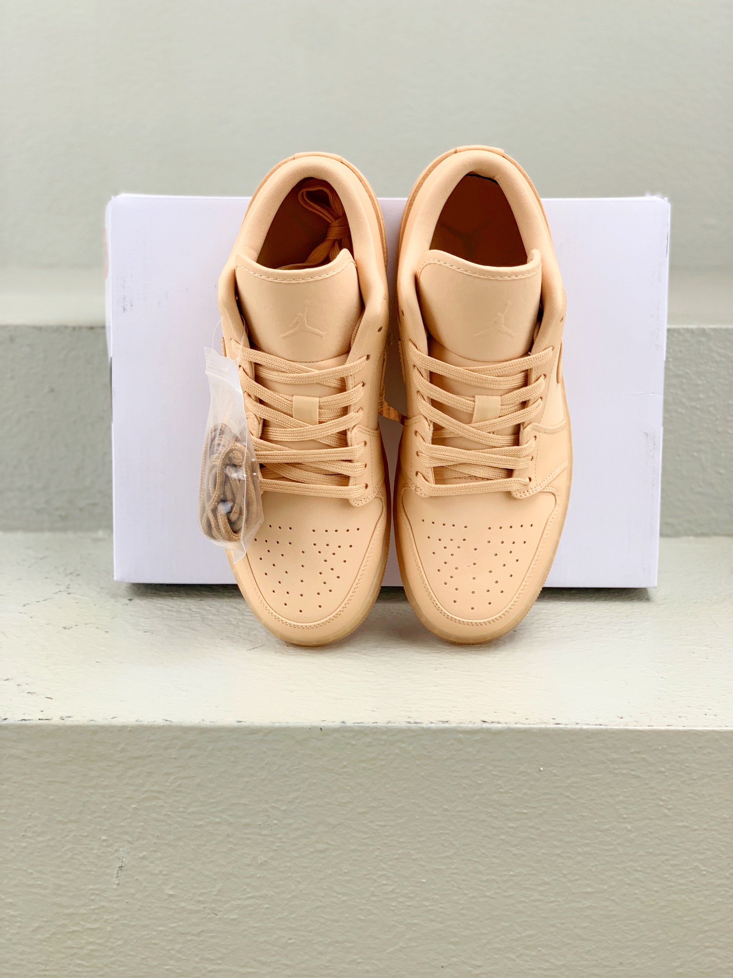 Jordan Nike Basic Shoes Brown L-s