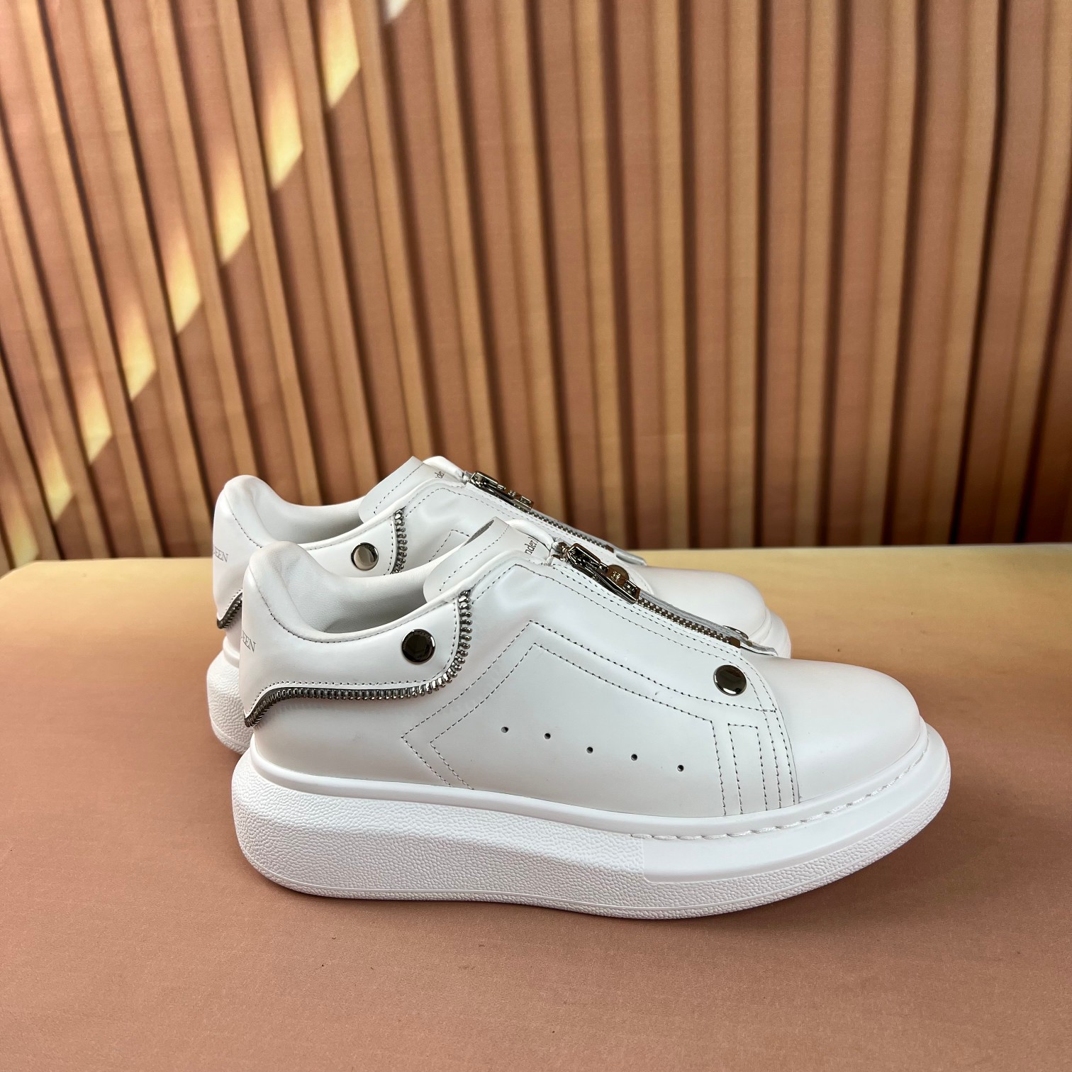 Alexander Mcqueen Male Sneakers Breathable M-l