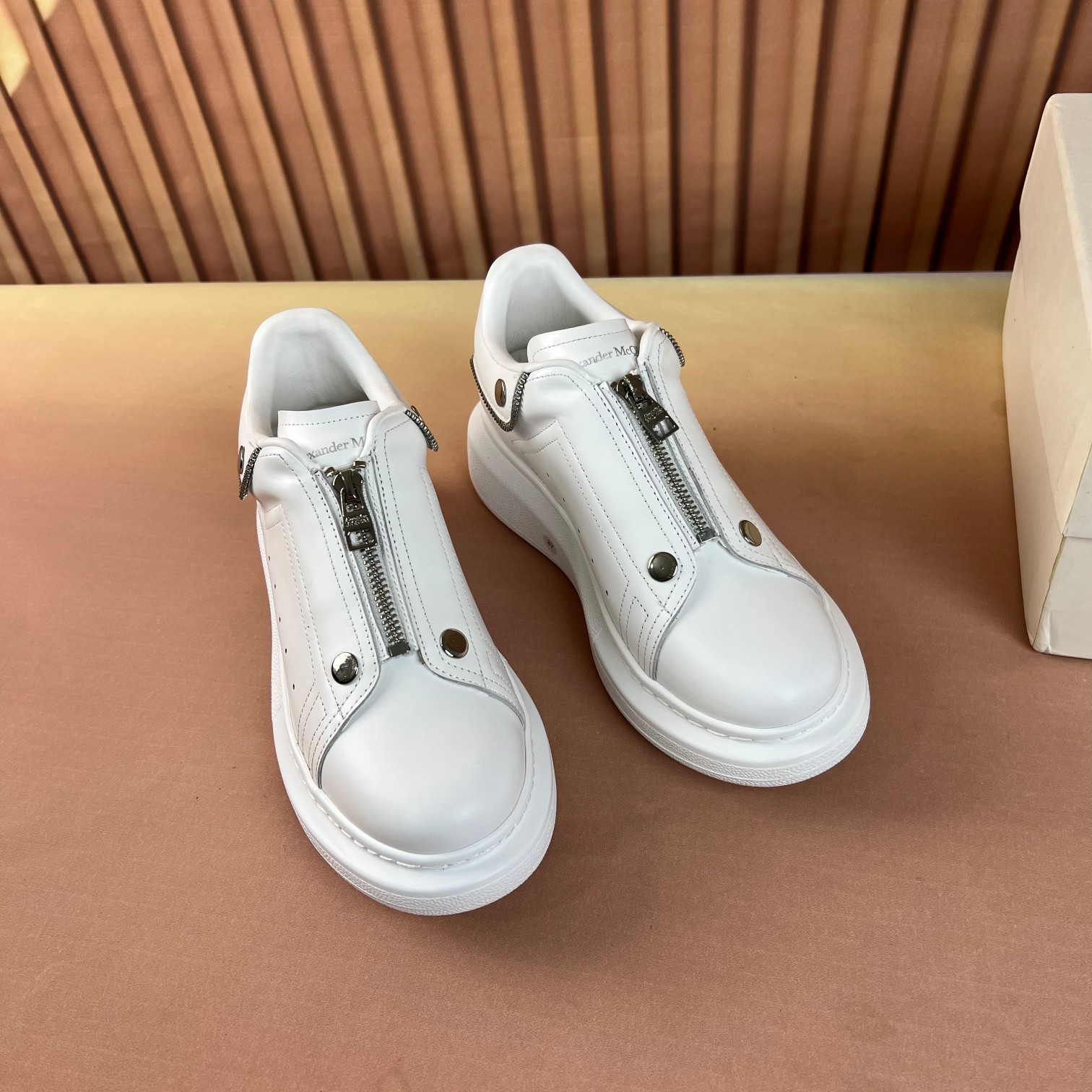 Alexander Mcqueen Male Sneakers Breathable M-l