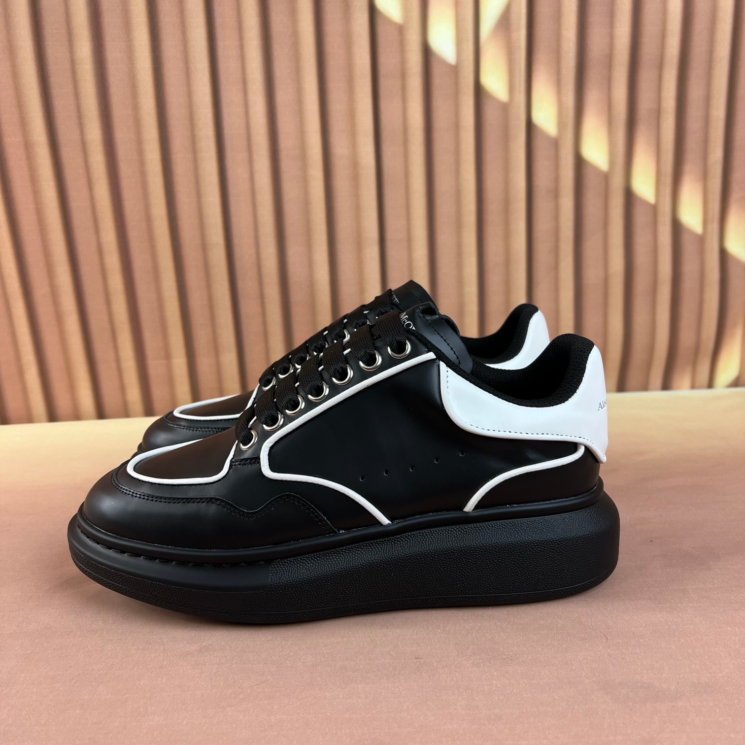 Alexander Mcqueen Male Sneakers Breathable M-l