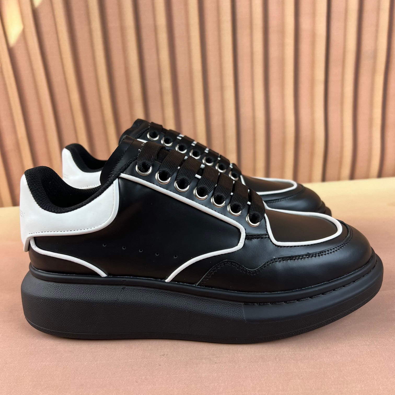 Alexander Mcqueen Male Sneakers Breathable M-l