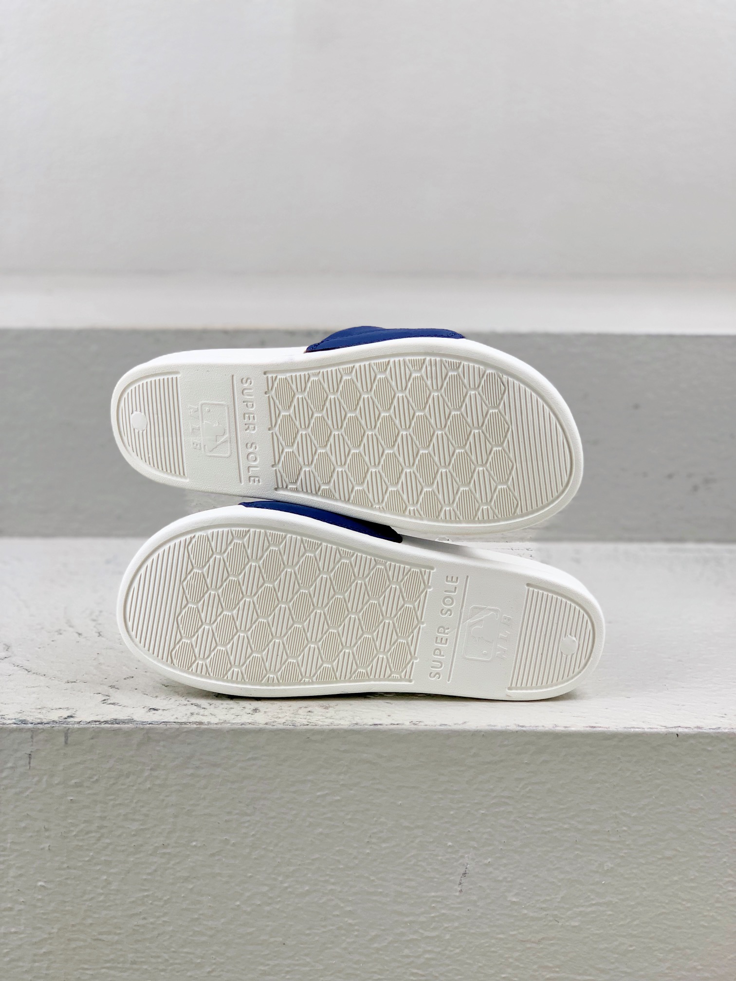 Male Slippers M-l-s