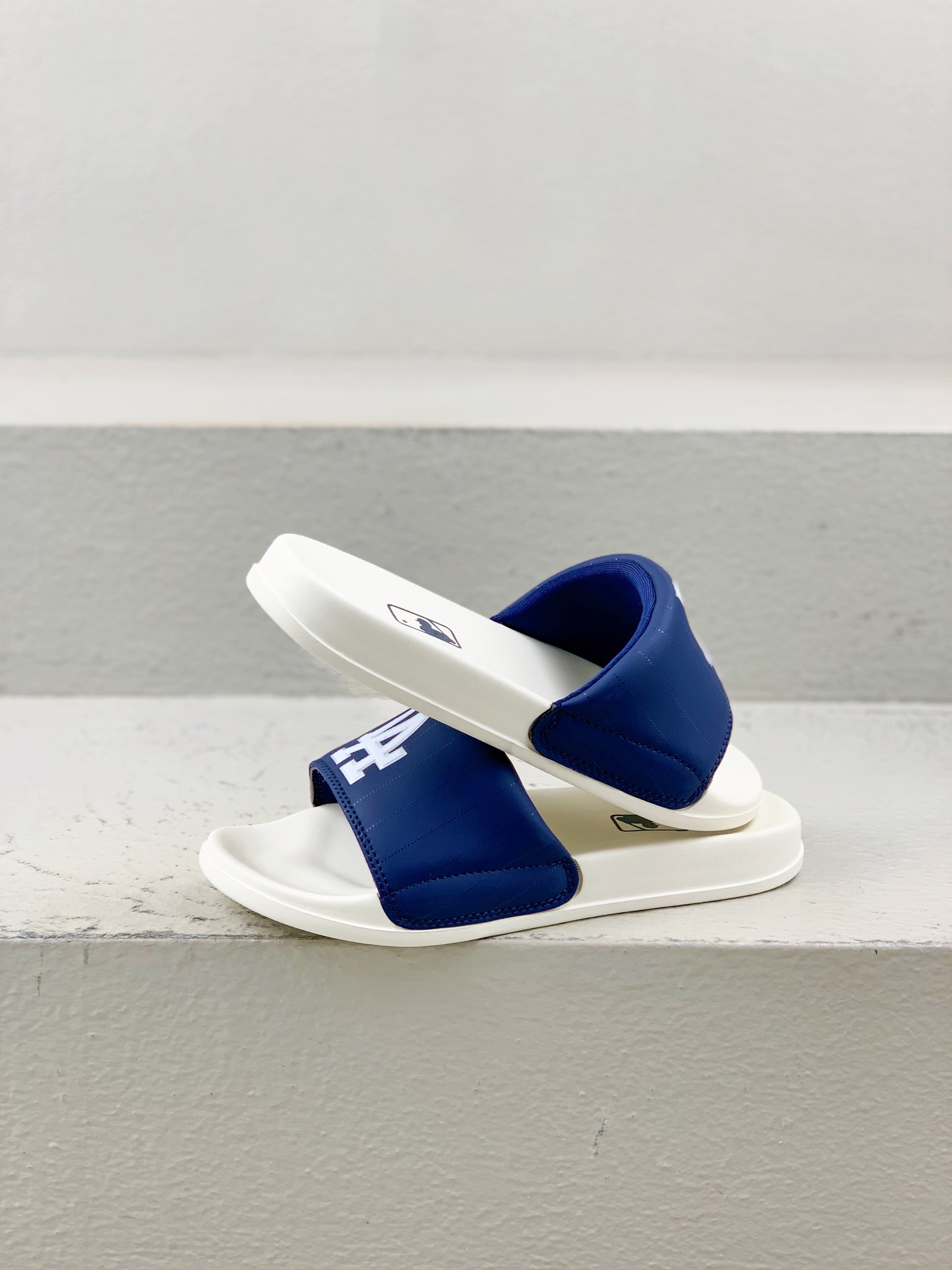 Male Slippers M-l-s