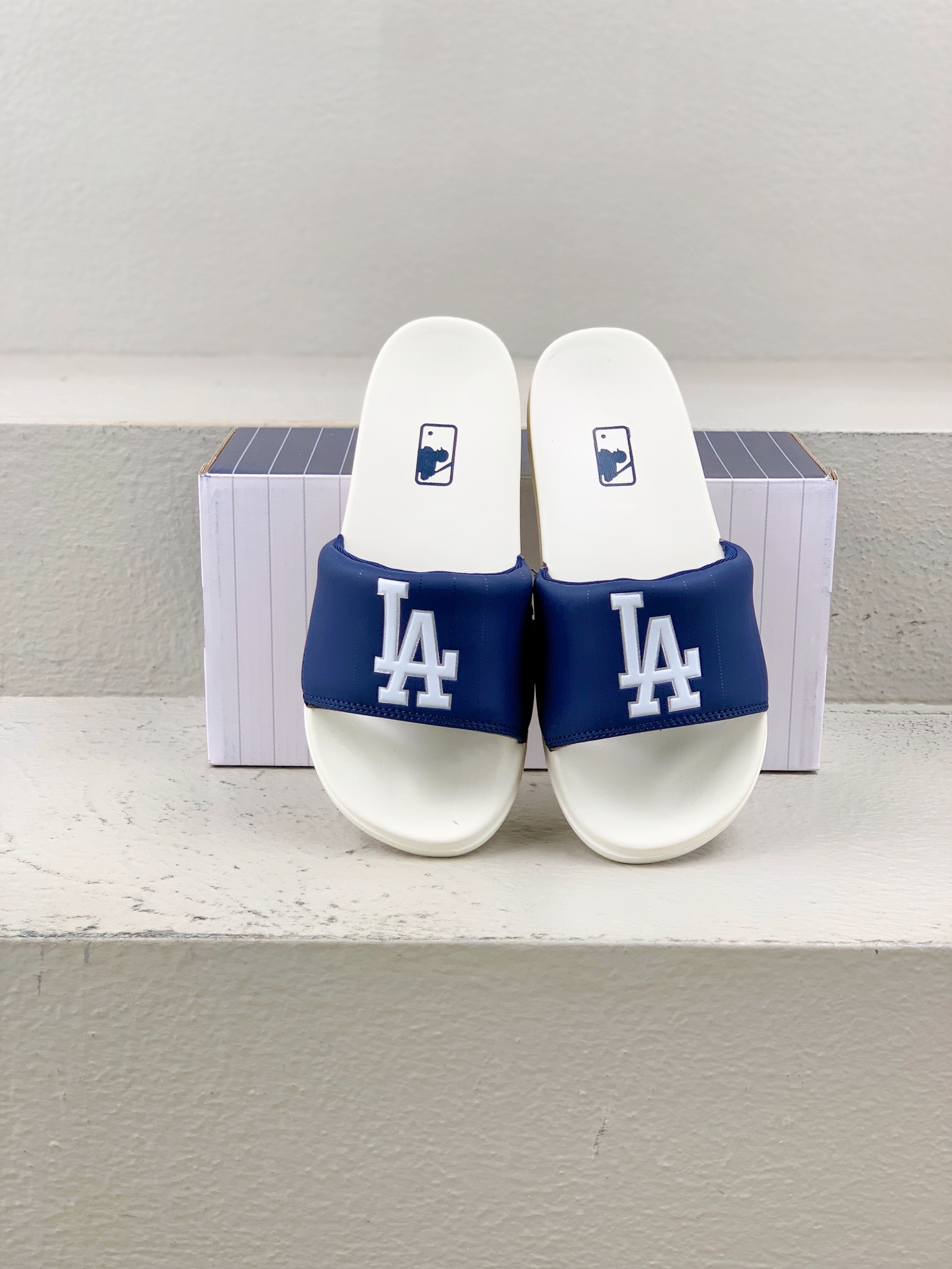 Male Slippers M-l-s