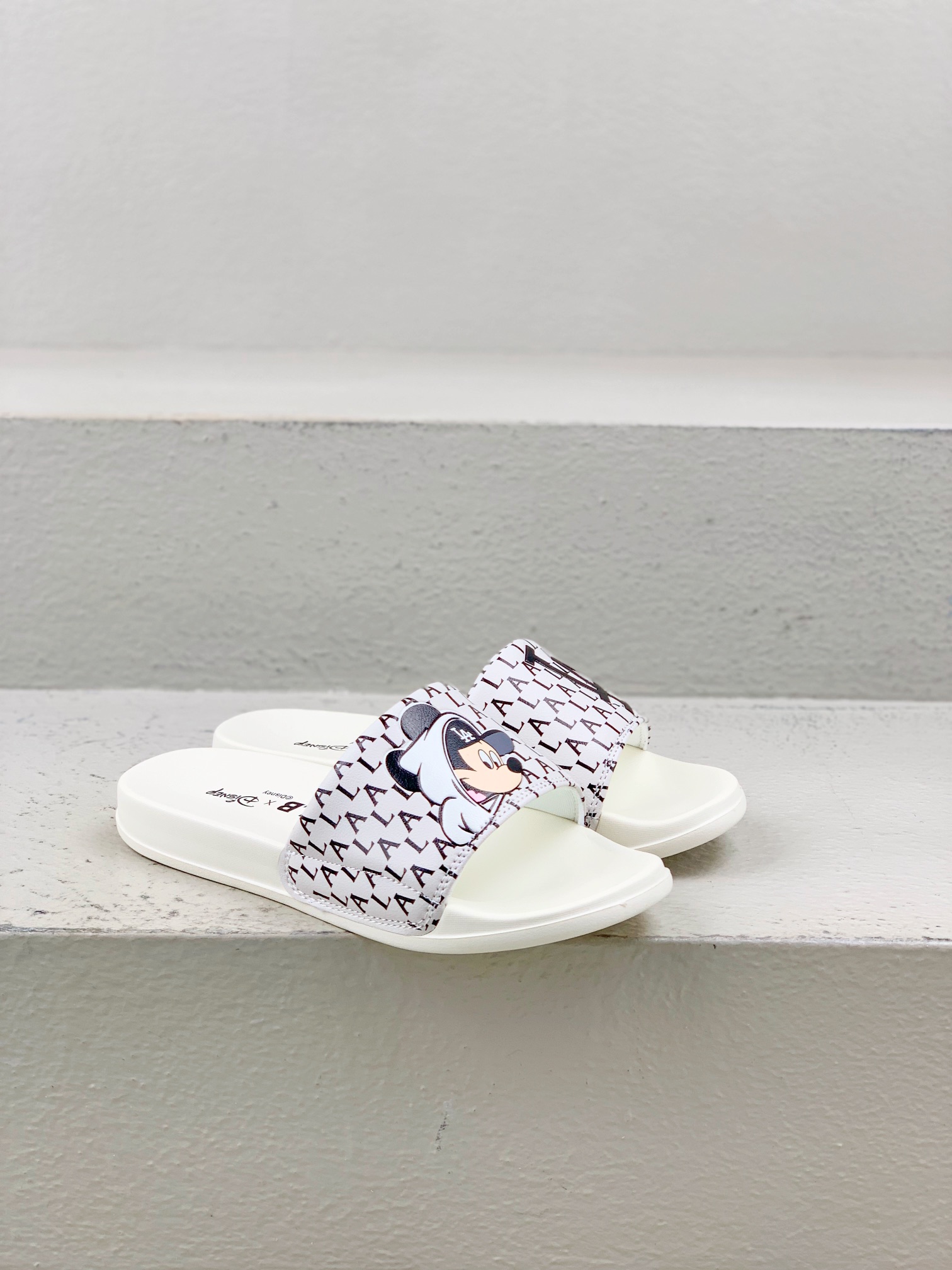 Male Slippers M-l-s