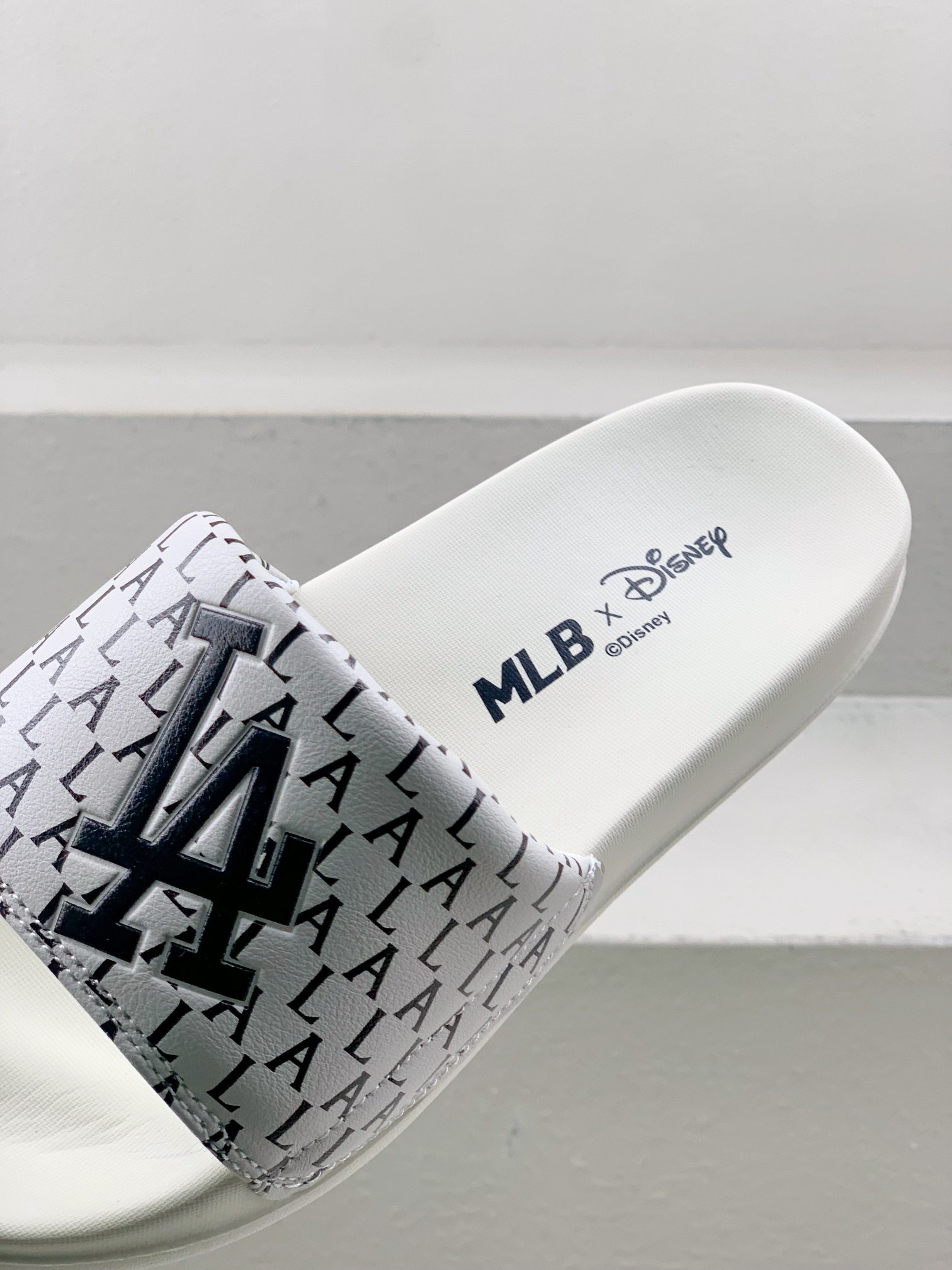 Male Slippers M-l-s