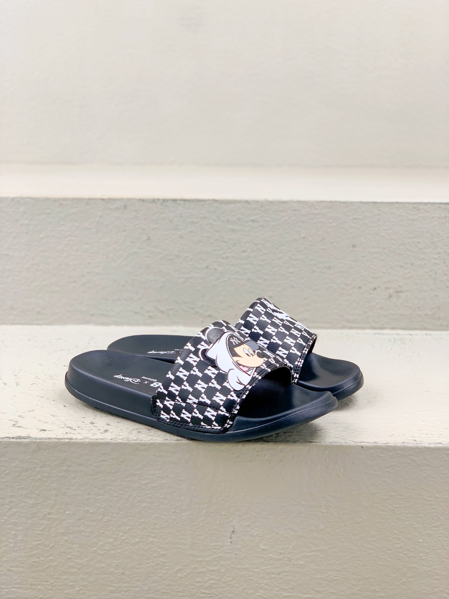 Male Slippers M-l-s